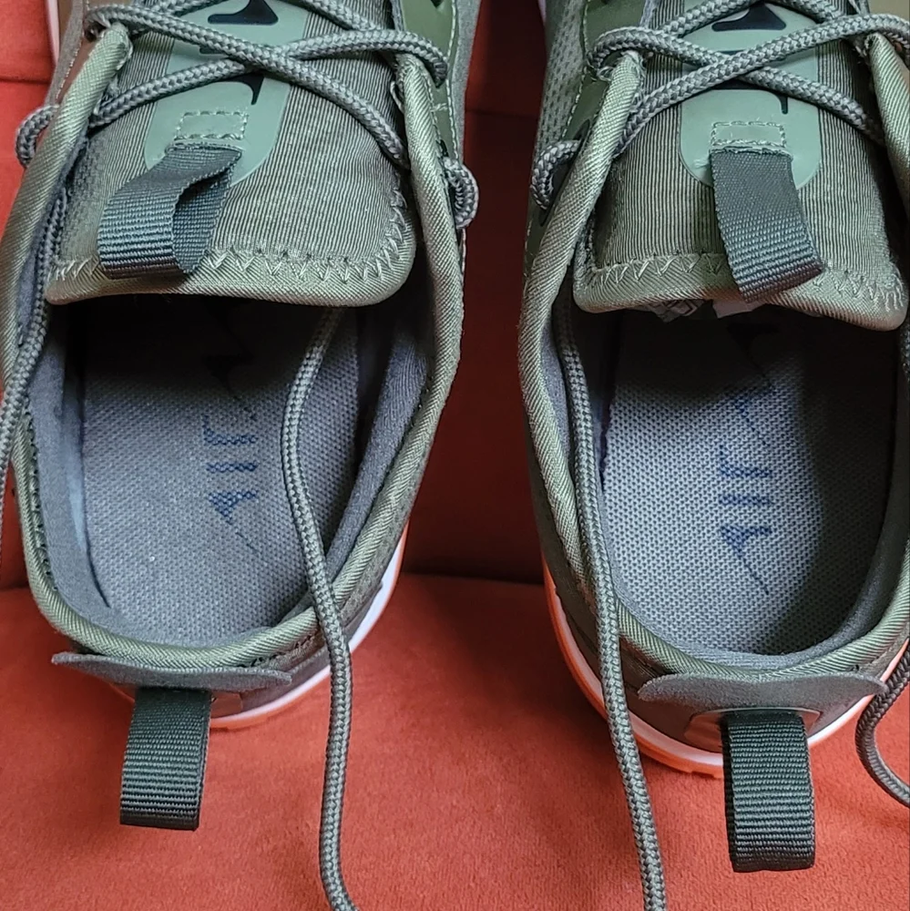 Nike Air Max Dia Medium Olive Women's Size 7.5 - Picture 7 of 12